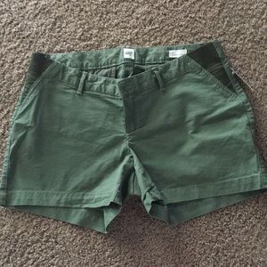 NWT!! GAP Maternity Shorts